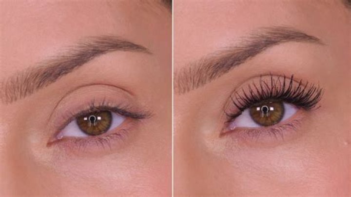 Does Clinique have good mascara?