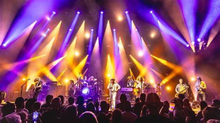 Live in Concert (current concert tour by country star McEntire)